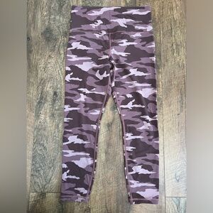 Athleta Camo Leggings Small Petite Pink Purple Elation High Rise 7/8 length